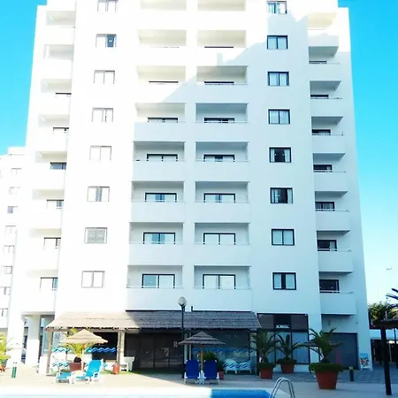 Apartamento 603 *